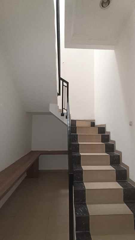 disewakan rumah kelapa nias kelapa gading