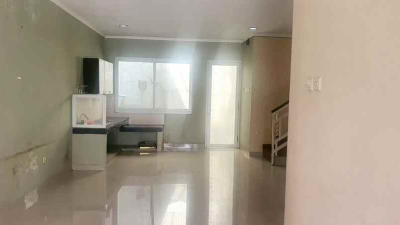 disewakan rumah minimalis siap huni di antapani kidul