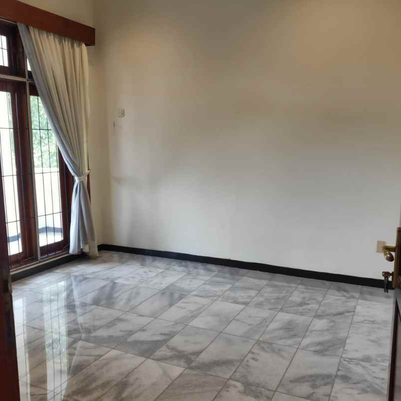 disewakan rumah pejaten barat