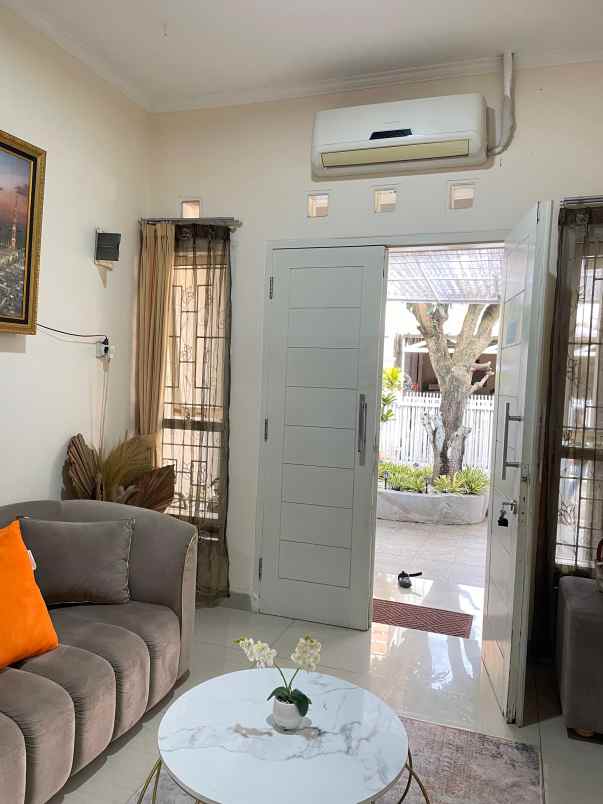 disewakan rumah sariwangi