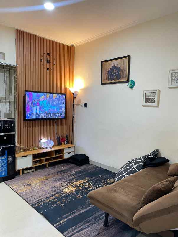 disewakan rumah sariwangi