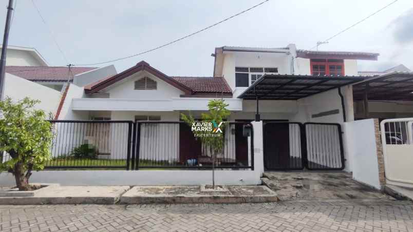 disewakan rumah siap huni di klampis semolo