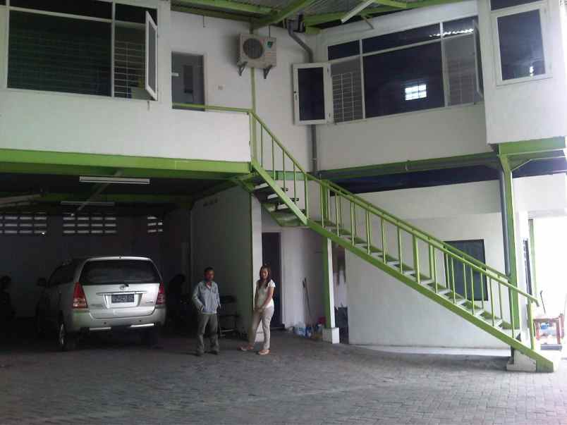 gudang margomulyo permai kantor