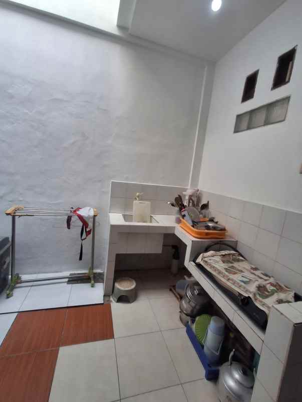 jual cepat runah 2 lantai di beji tol kukusan