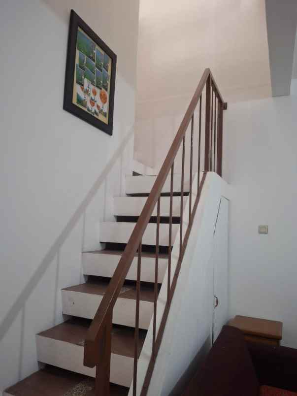 jual cepat runah 2 lantai di beji tol kukusan