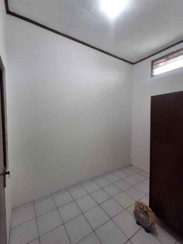 jual cepat runah 2 lantai di beji tol kukusan