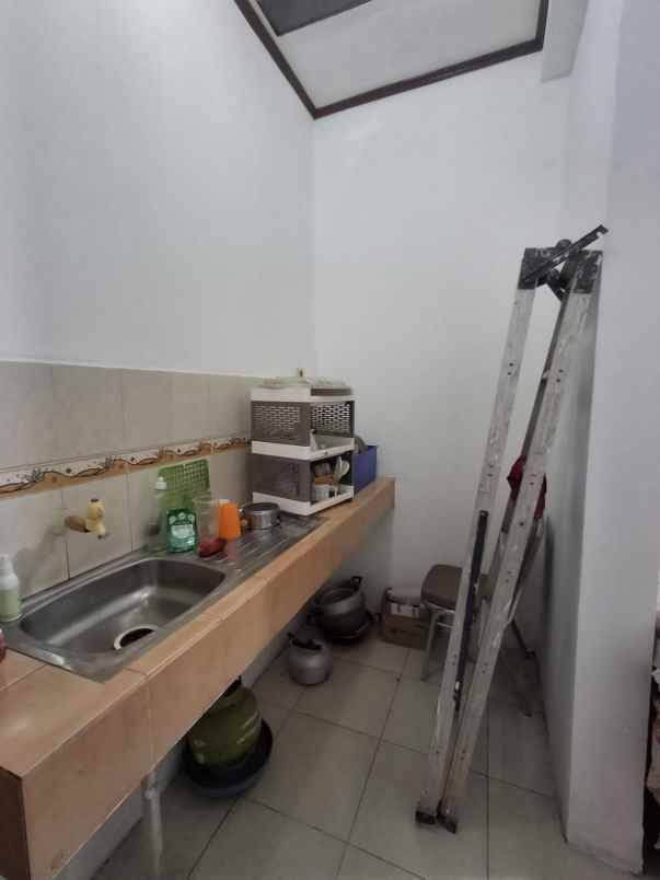 jual cepat runah 2 lantai di beji tol kukusan