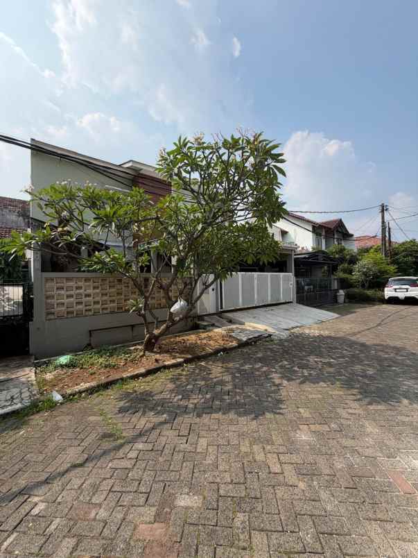 jual rumah di perumahan eramas 2000