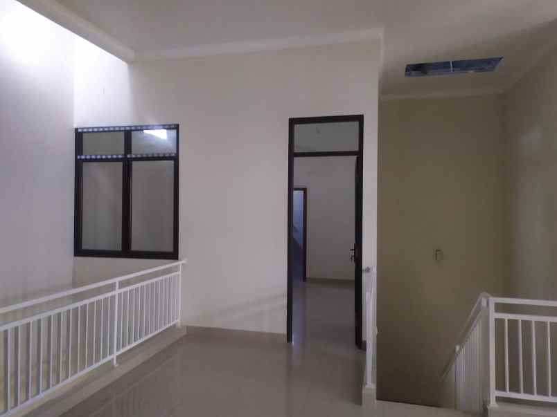 jual rumah duta square jelambar jak bar