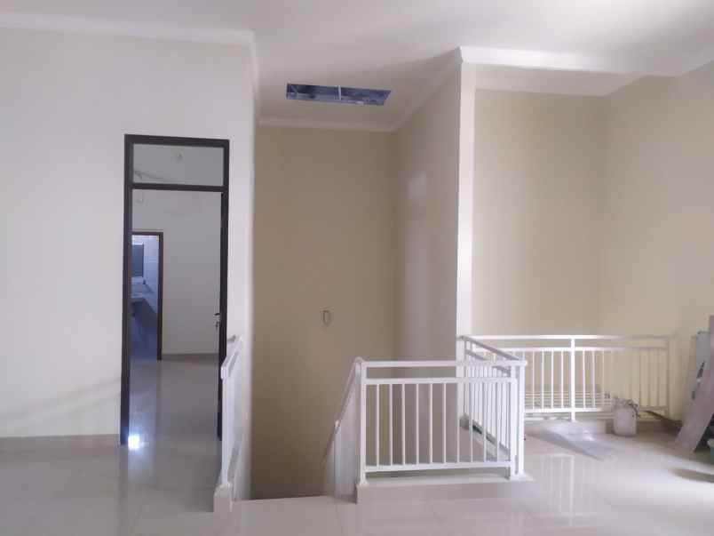 jual rumah duta square jelambar jak bar