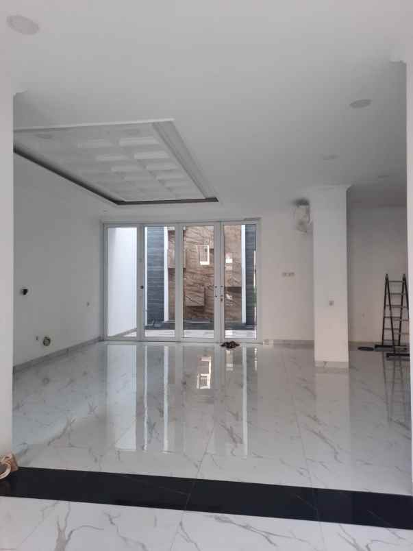 jual rumah golf lake residence jak bar