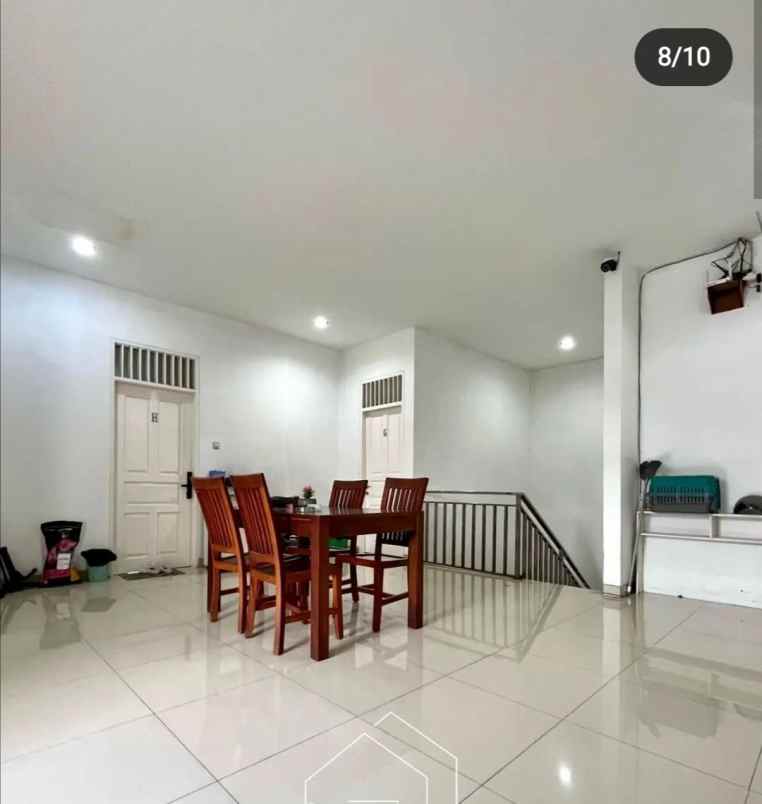 jual rumah kost 11 kamar di area tebet dalam hook