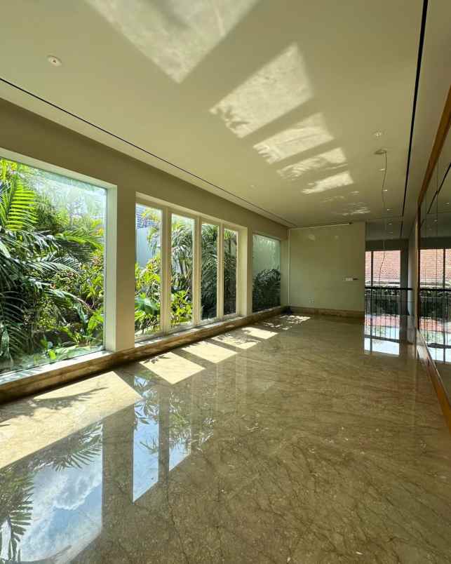 jual rumah mewah di kemang jakarta selatan