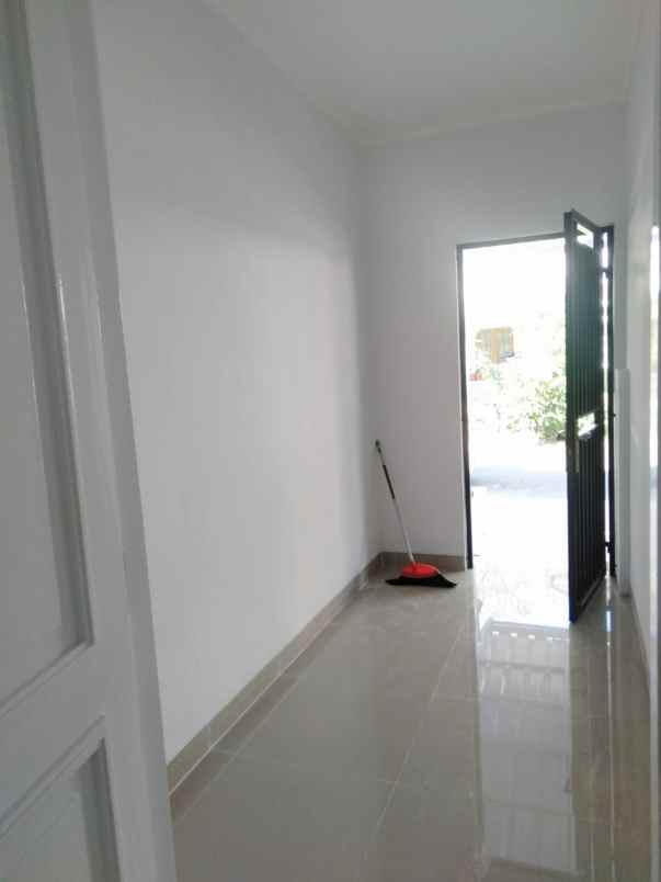 jual rumah siap huni kota wisata cibubur