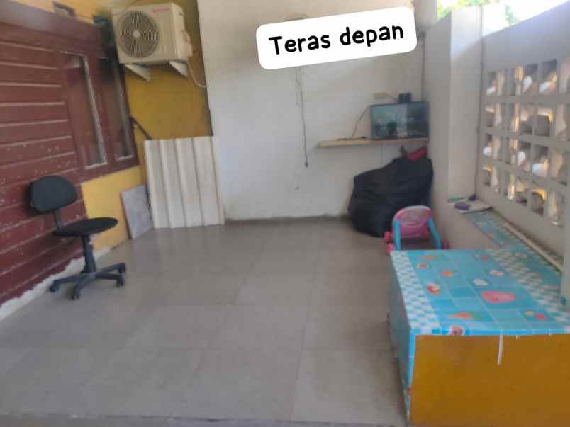 over kredit perumahan villa kencana cikarang