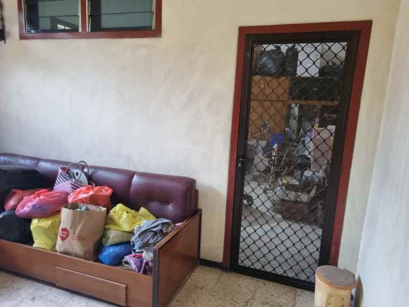 petemon siap huni plus gudang dekat jalan tol