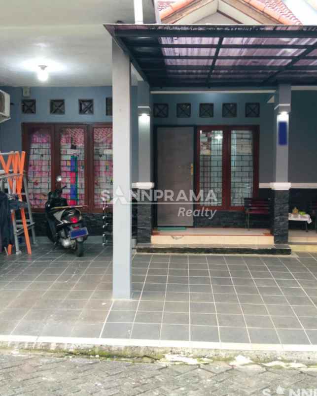 ruamh second tanah 101 di dekat tol limo rich