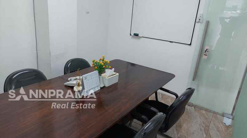 ruko 5 lantai di jl biak cideng jakarta pusat