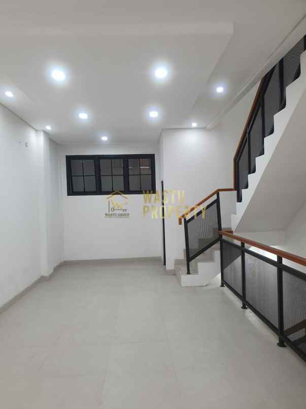 ruko baru di jagakarsa harga murah