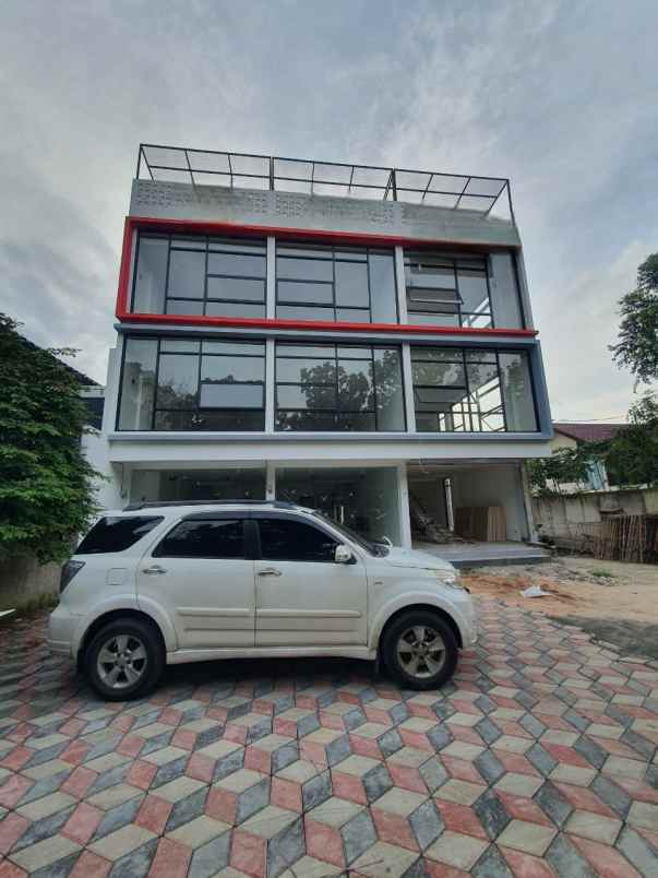 ruko strategis siap pakai 3 lantai di jagakarsa shm