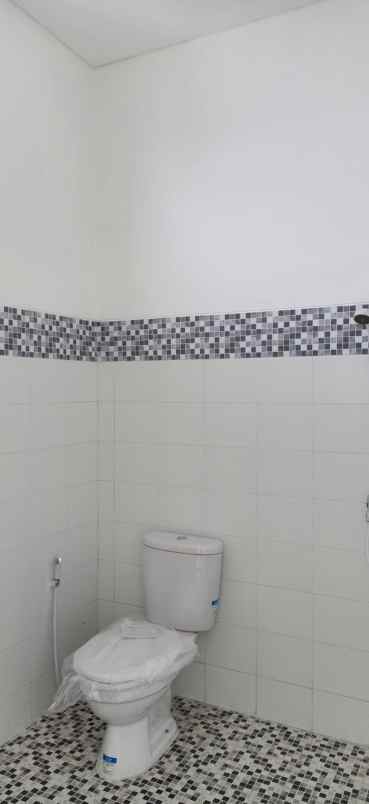 ruko view danau di duta harapan bekasi utara