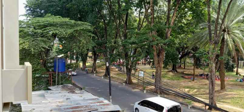 ruko view danau di duta harapan bekasi utara