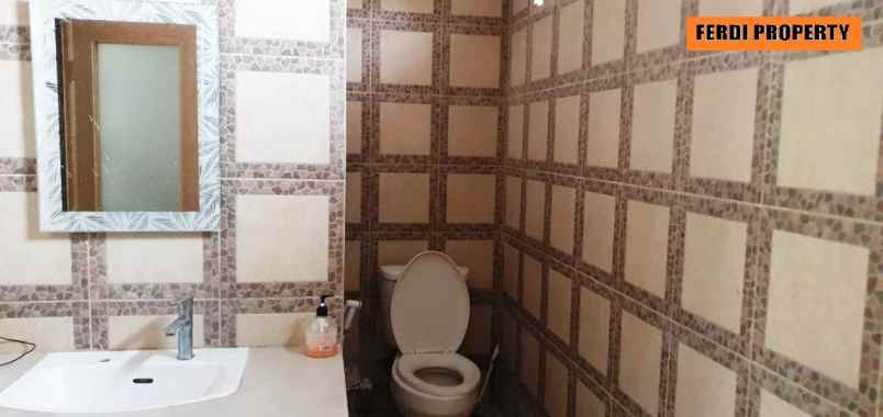 rumah 2 lantai bagus jagakarsa jakarta selatan