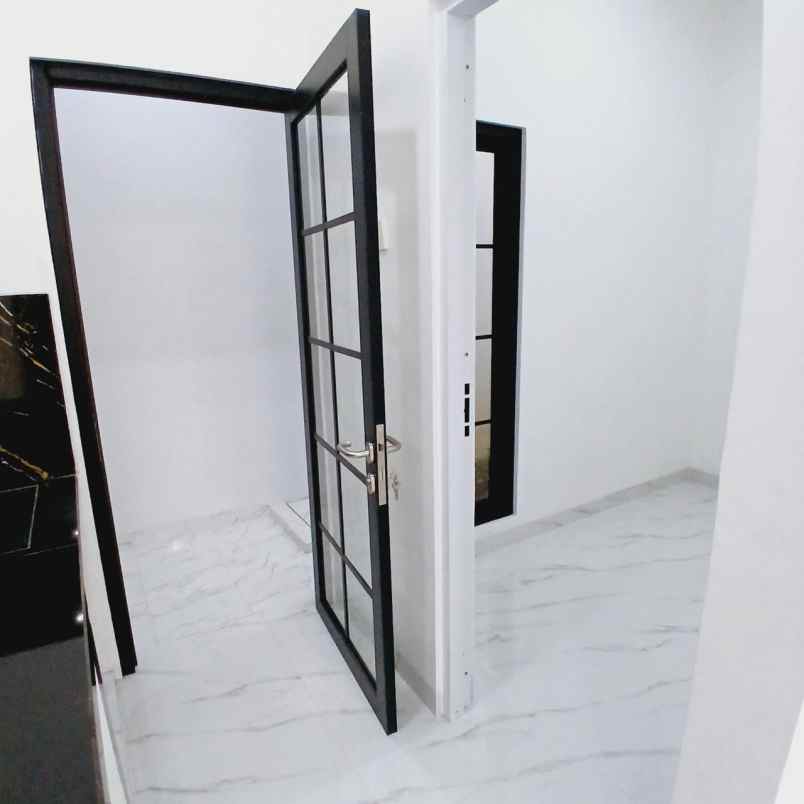 rumah 2 lantai konsep mediterania harga ekstrem