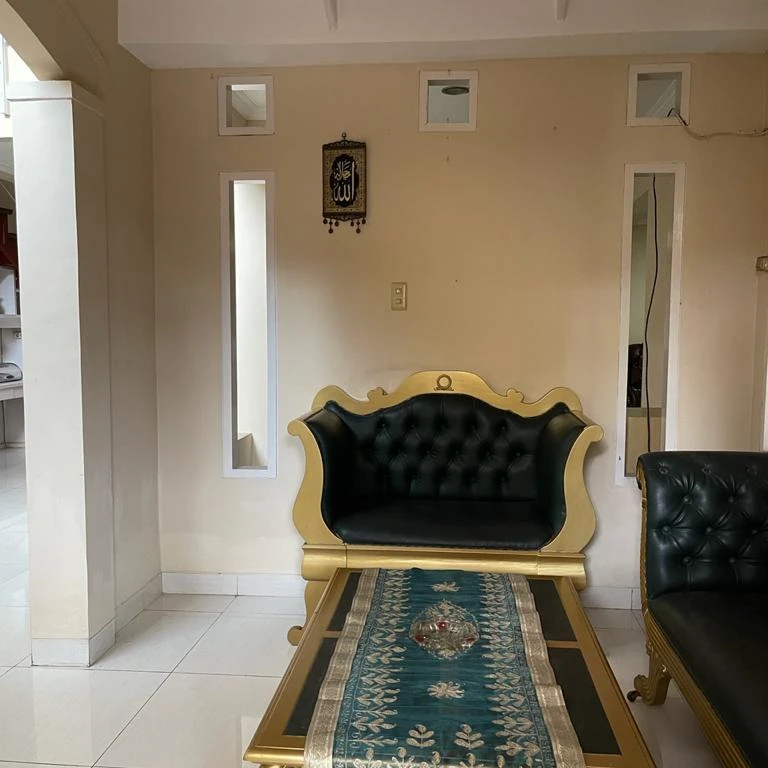 rumah 6 kamar tidur di kalisari cijantung jak tim