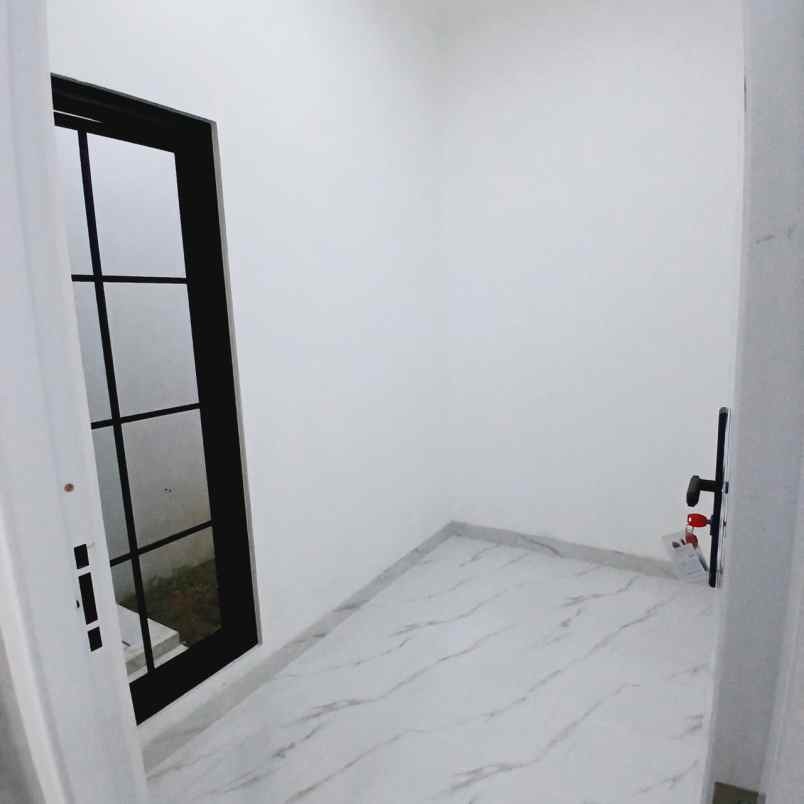 rumah ala ala eropa cluster cipayung depok