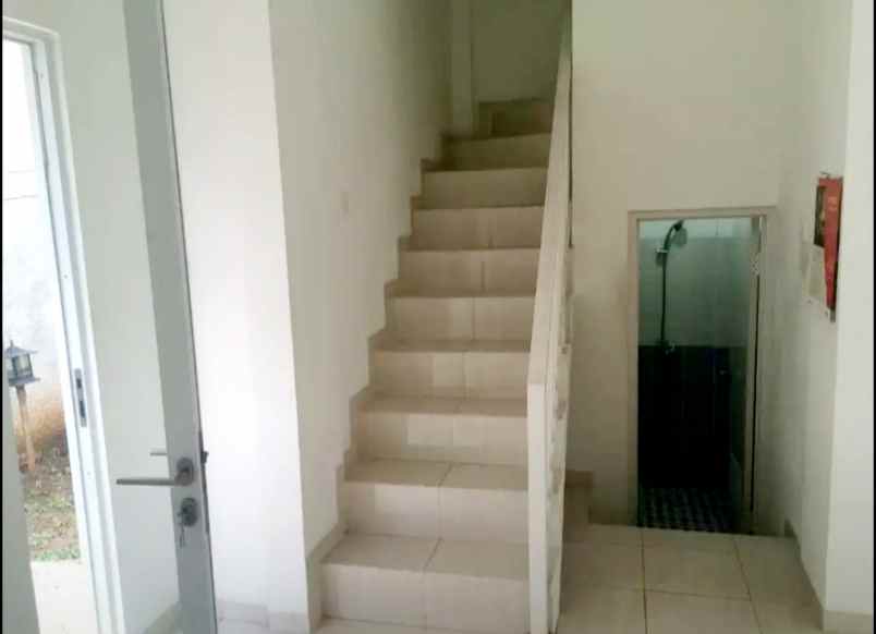 rumah asri sejuk kawasan vila cinere mas