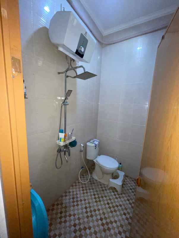 rumah bagus siap huni di pondok bambu duren sawit