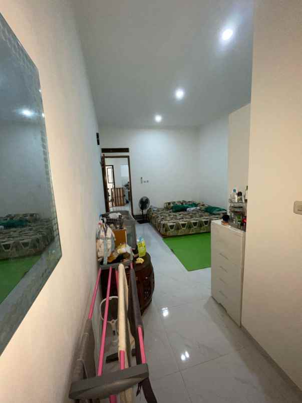 rumah bagus siap huni di pondok bambu duren sawit