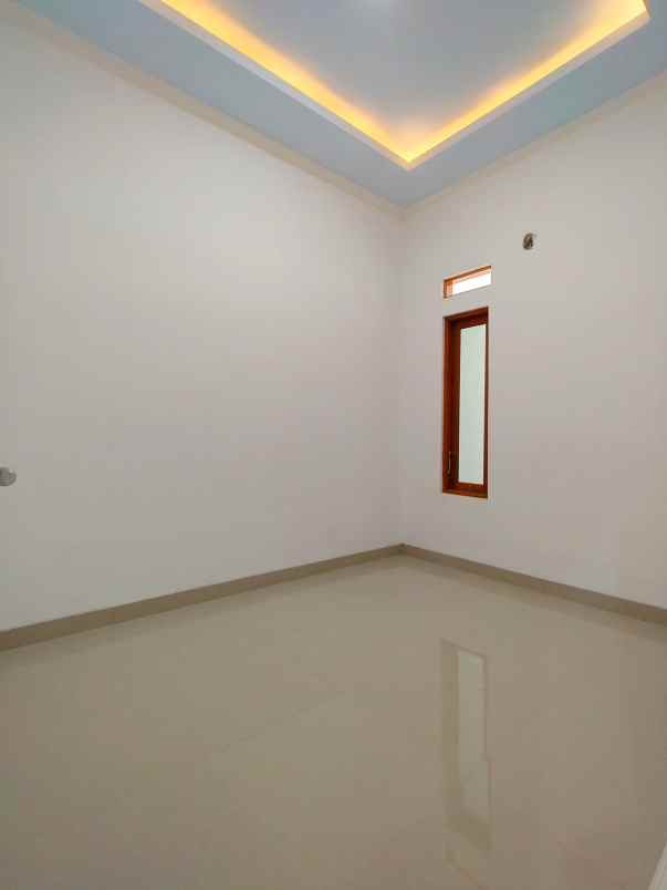 rumah baru akses motor di kayumanis matraman jaktim