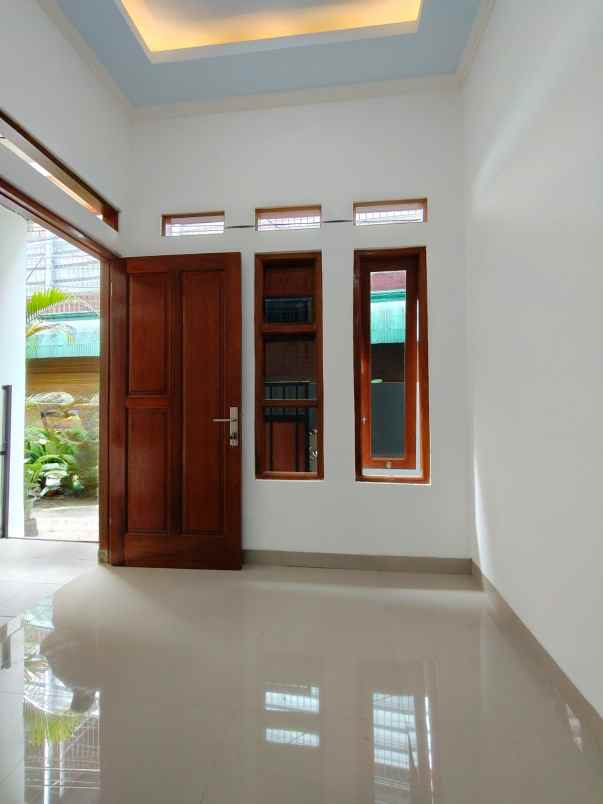 rumah baru akses motor di kayumanis matraman jaktim