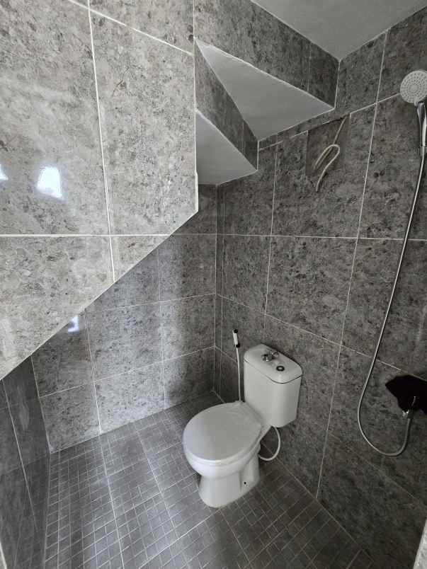 rumah baru dalam cluster di pondok kopi jaktim