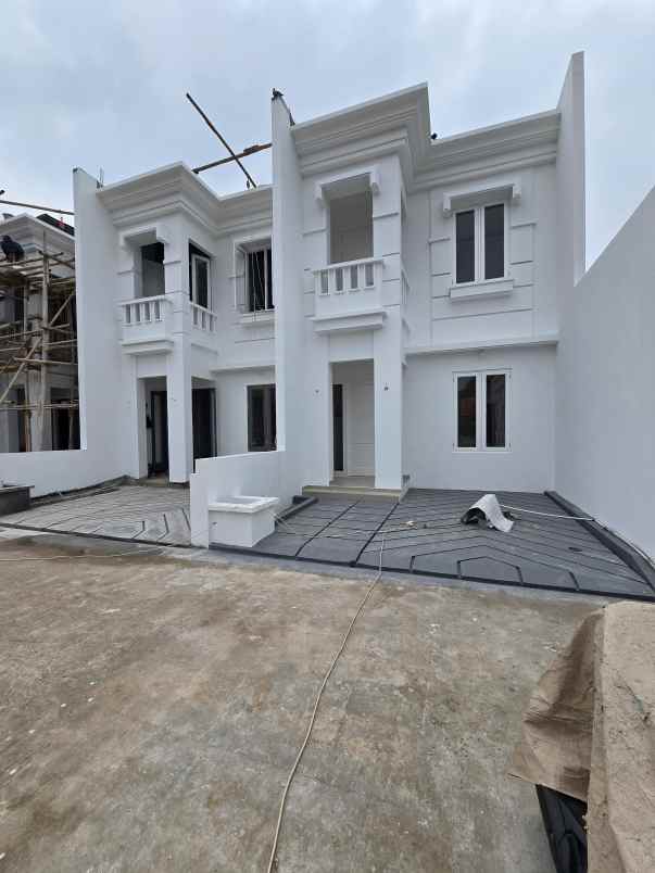 rumah baru dalam cluster di pondok kopi jaktim