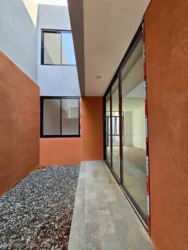 rumah baru dalam mini cluster di pondok kelapa jaktim