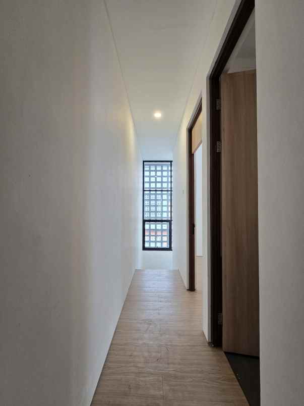 rumah baru dalam mini cluster di pondok kelapa jaktim