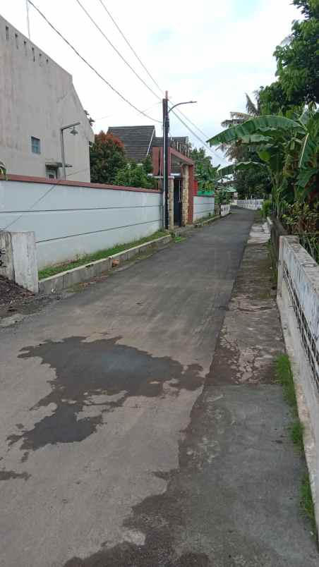 rumah baru proses finishing dekat polsek godean sleman