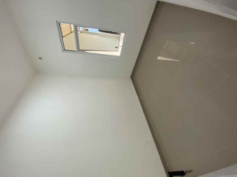 rumah baru siap huni di medang lestari gading serpong