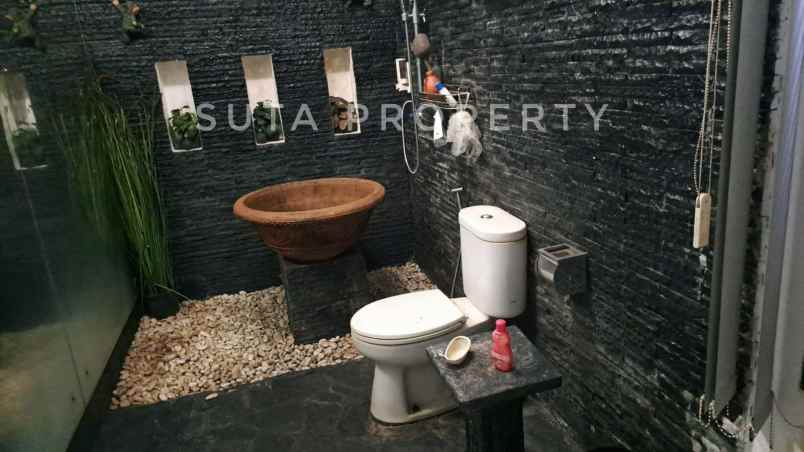 rumah besar 2lt 4 kt nego tapos depok