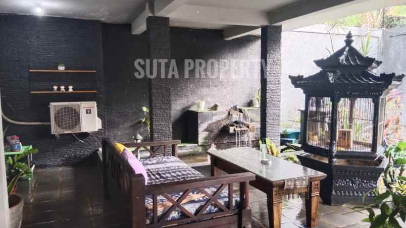 rumah besar 2lt 4 kt nego tapos depok