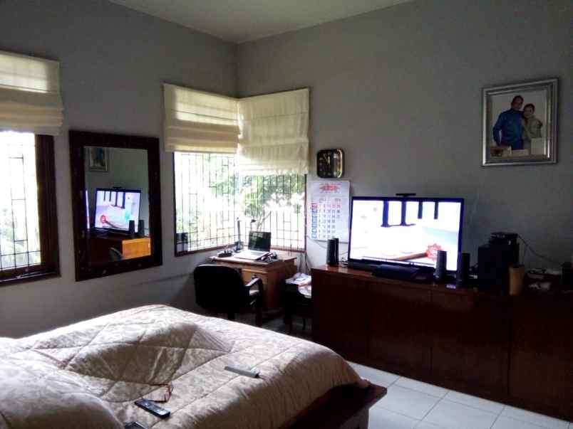 rumah bukit cinere raya gandul