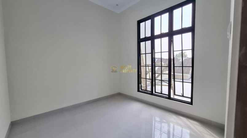 rumah cantik 2 lantai di perumahan jakal dekat palagan