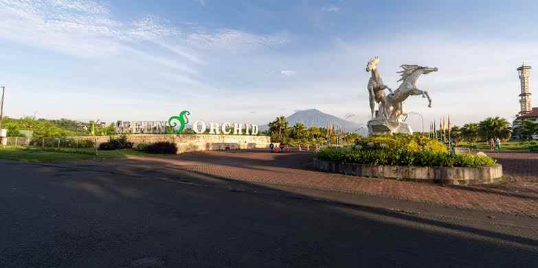 rumah cantik dan strategis dekat soehat kota malang