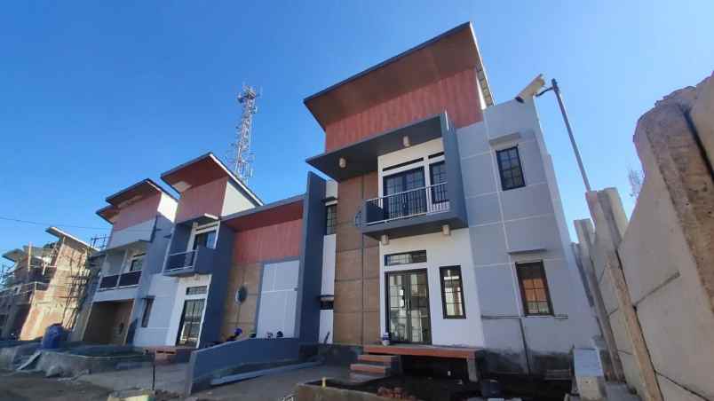 rumah cisarua lembang