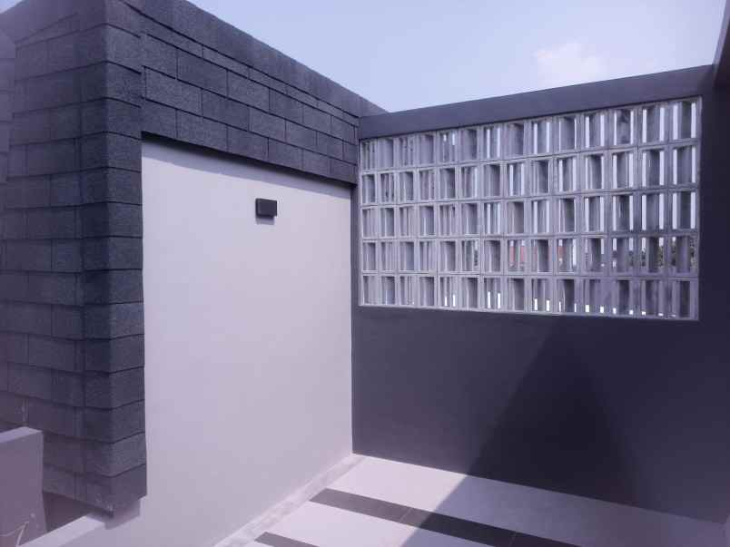 rumah cluster 2 5 lantai di pancoran mas depok
