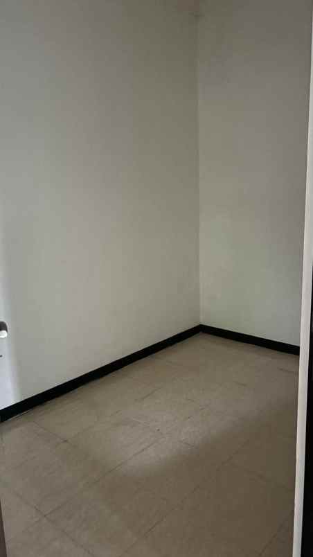 rumah daerah rungkut wiguna rungkut nirwana eksekutif