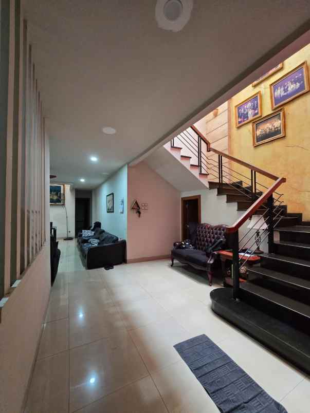 rumah dalam komplek cipinang cempedak jakarta timur